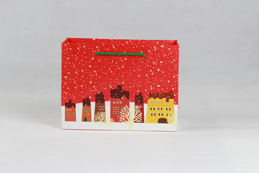 雪花紅時(shí)尚禮品白卡紙袋定制 雪花紅時(shí)尚禮品白卡紙袋定制