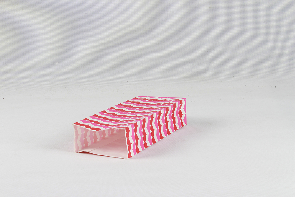 紅色愛(ài)心唯美牛皮食品袋定制