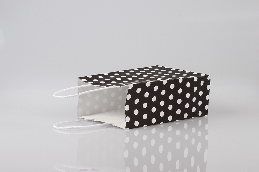 圓點(diǎn)清新禮品白牛皮紙袋 圓點(diǎn)清新禮品白牛皮紙袋