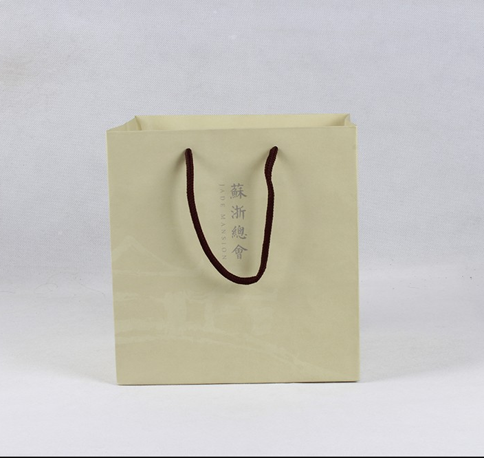 哪些因素會(huì)決定牛皮紙袋定制時(shí)的價(jià)格？