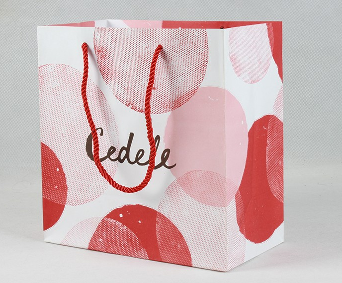 服裝紙袋為什么需要定做？